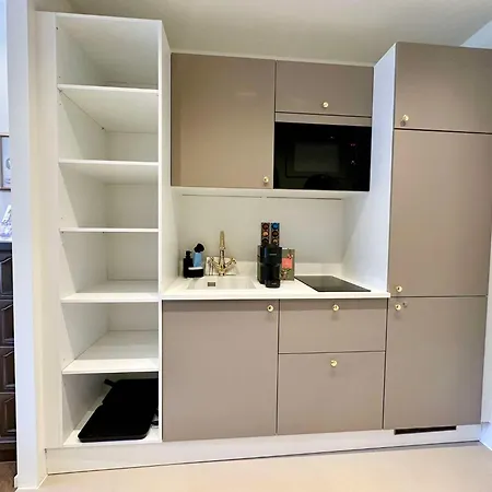 Sissis Paradies Mit Balkon & Flussblick- Alpenzeit Im Zentrum Mit Parkplatz