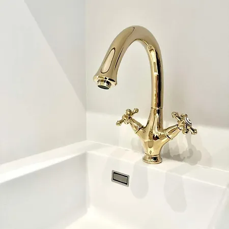 Appartamento Sissis Paradies Mit Balkon & Flussblick- Alpenzeit Im Zentrum Mit Parkplatz