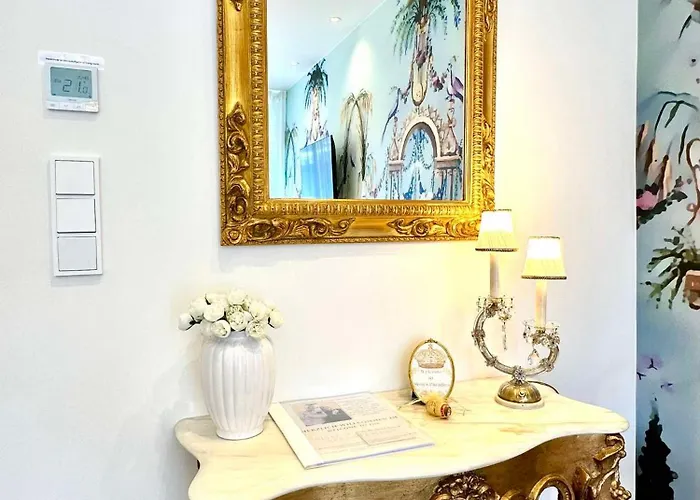 Sissis Paradies Mit Balkon & Flussblick- Alpenzeit Im Zentrum Mit Parkplatz Bad Aussee