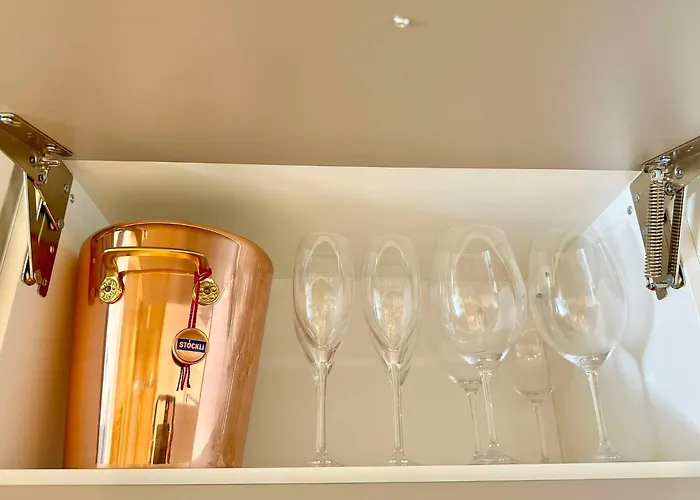 Sissis Paradies Mit Balkon & Flussblick- Alpenzeit Im Zentrum Mit Parkplatz Bad Aussee