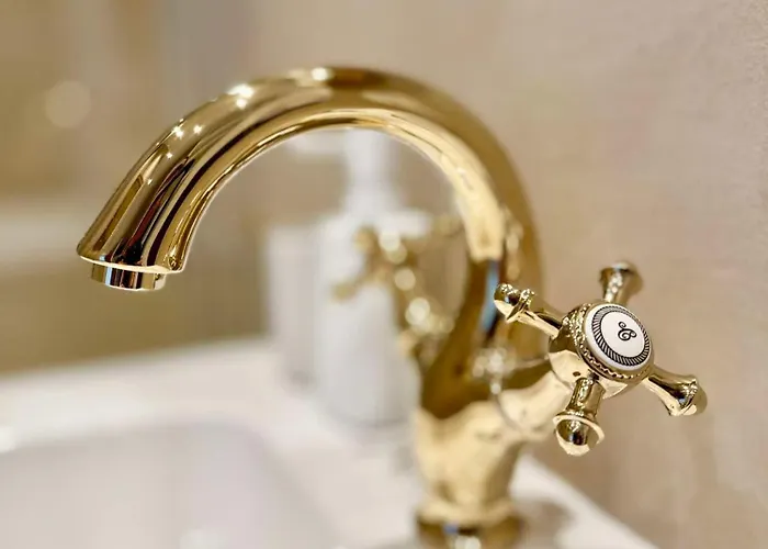 Sissis Paradies Mit Balkon & Flussblick- Alpenzeit Im Zentrum Mit Parkplatz *