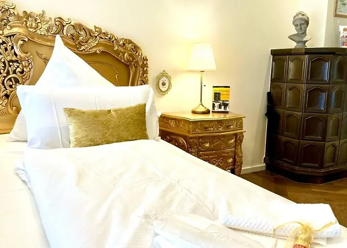 Sissis Paradies Mit Balkon & Flussblick- Alpenzeit Im Zentrum Mit Parkplatz Bad Aussee